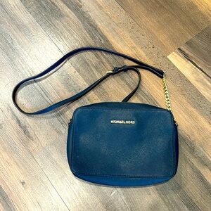 Michael Kors Jet Set Saffiano leather navy crossbody with gold hardware